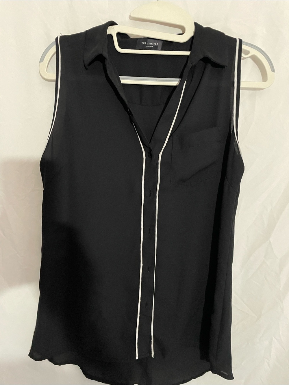 The Limited Ashton Black Sleeveless Button-Front Top with White Piping